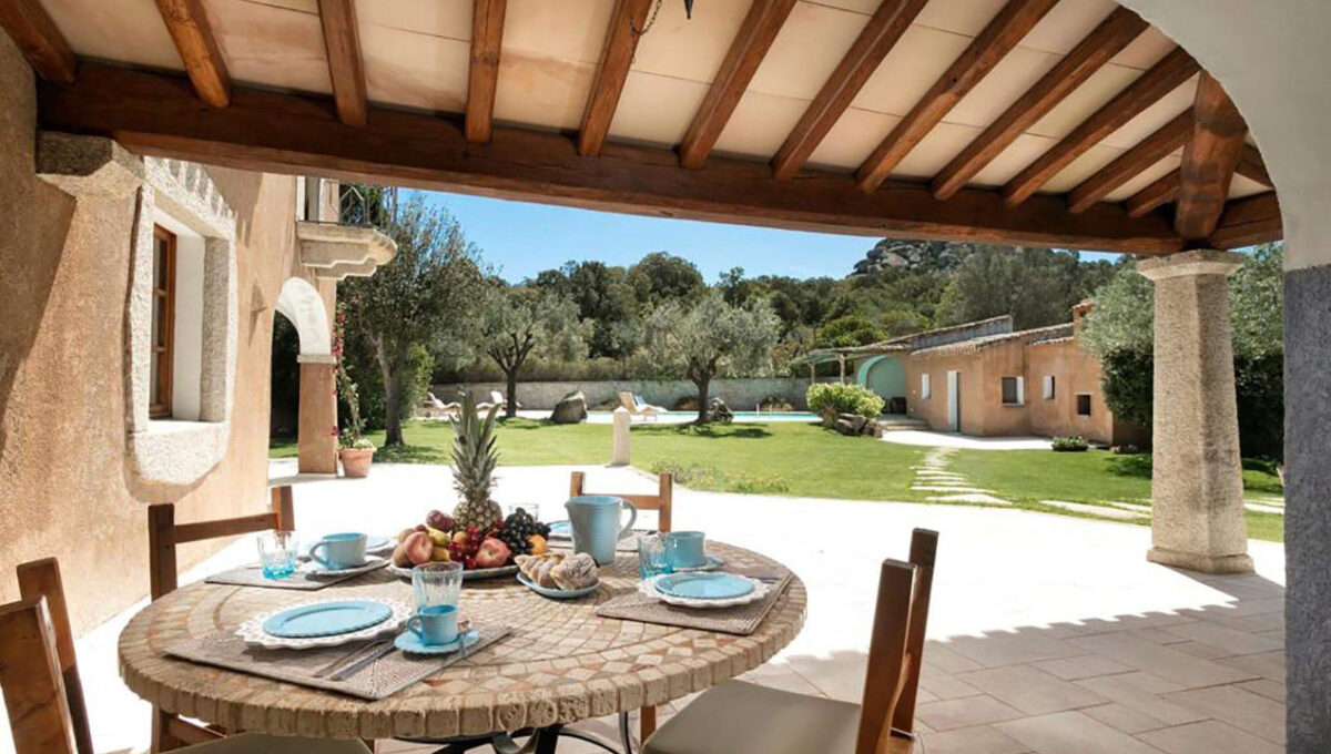 Country House For Rent San Pantaleo Sardinia (italy)