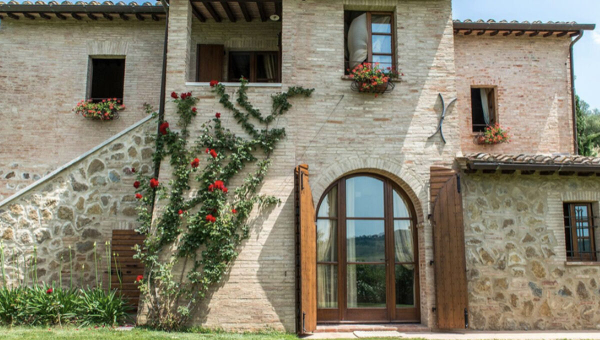 Casale For Sale Montepulciano Tuscany