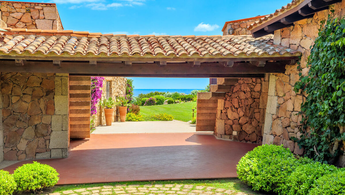 Villa Aldia For Rent Puntaldia, Sardinia