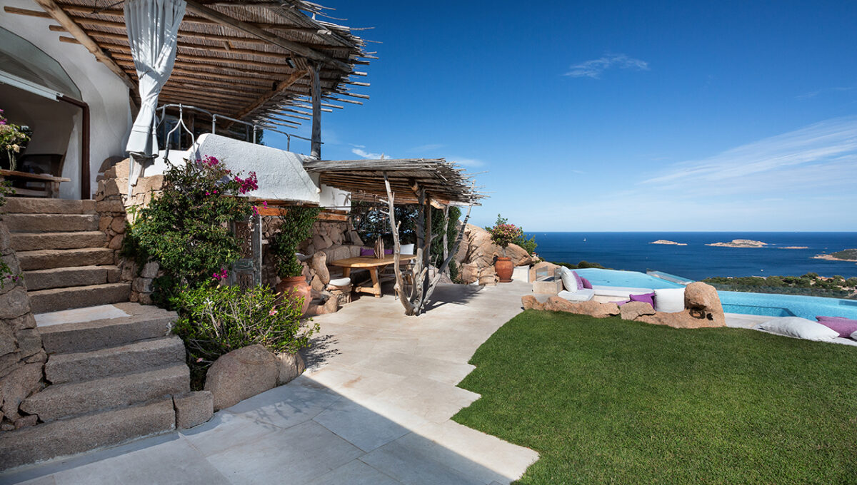 Villa Le Grotte For Rent Porto Cervo Sardinia (italy)