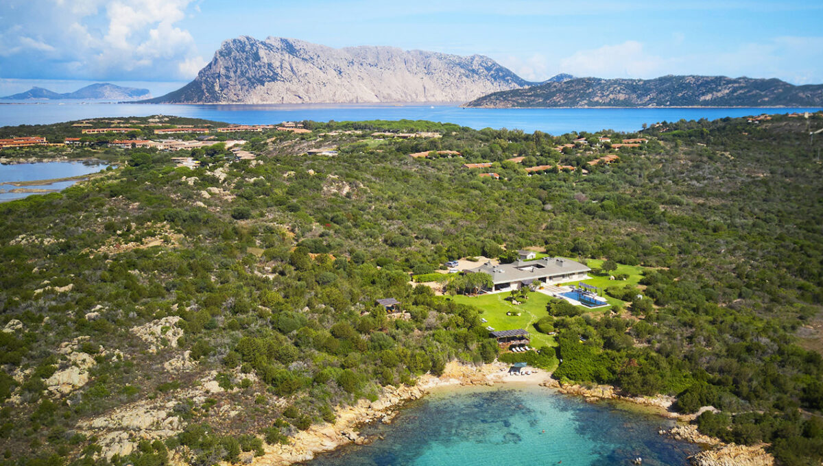 Waterfront Villa Marzia For Rent Capo Coda Cavallo, Sardinia