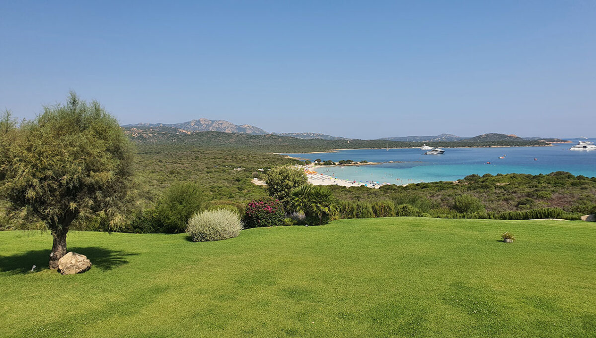 Waterfront Villa Rena Bianca For Rent Portisco Sardinia (italy)