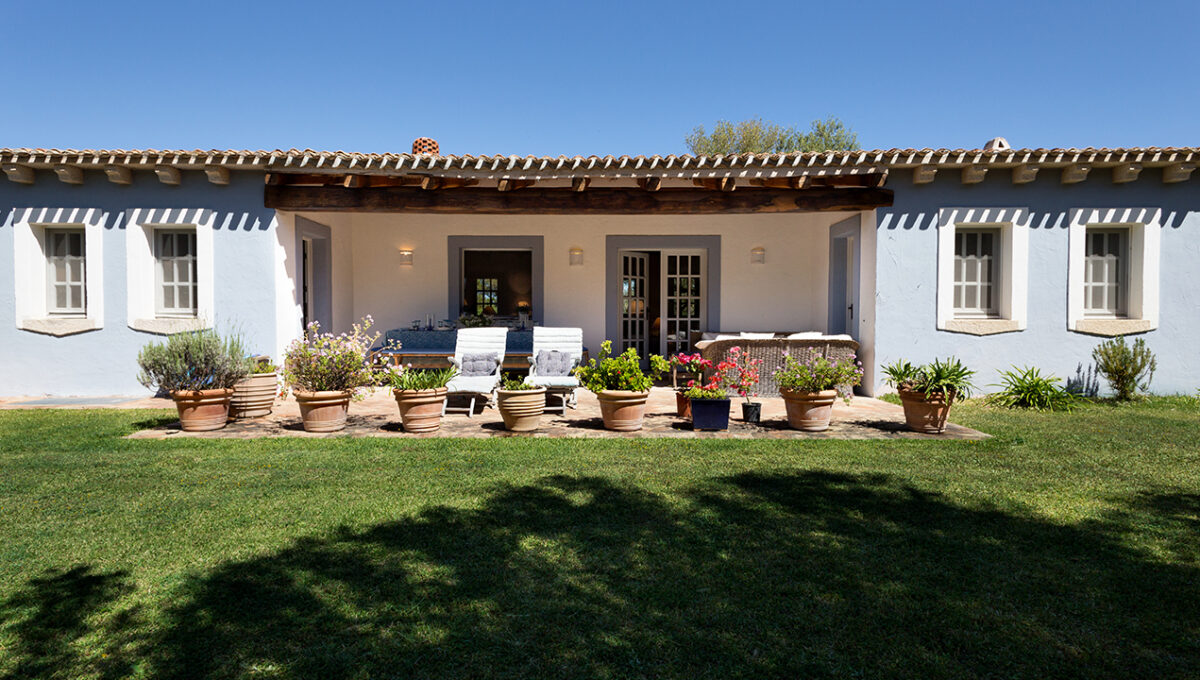 Villa La Sasima For Rent San Pantaleo Sardinia (italy)