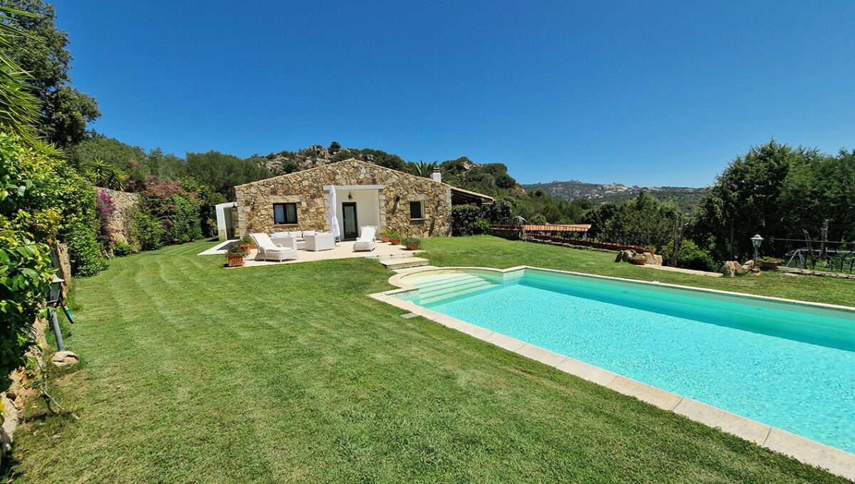 Villa Stazzu Mandorlo For Sale Sardinia (italy) (1)